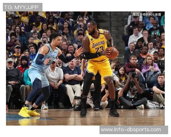 布朗谈上季射手众多现状变化积极寻找投篮机会提升表现